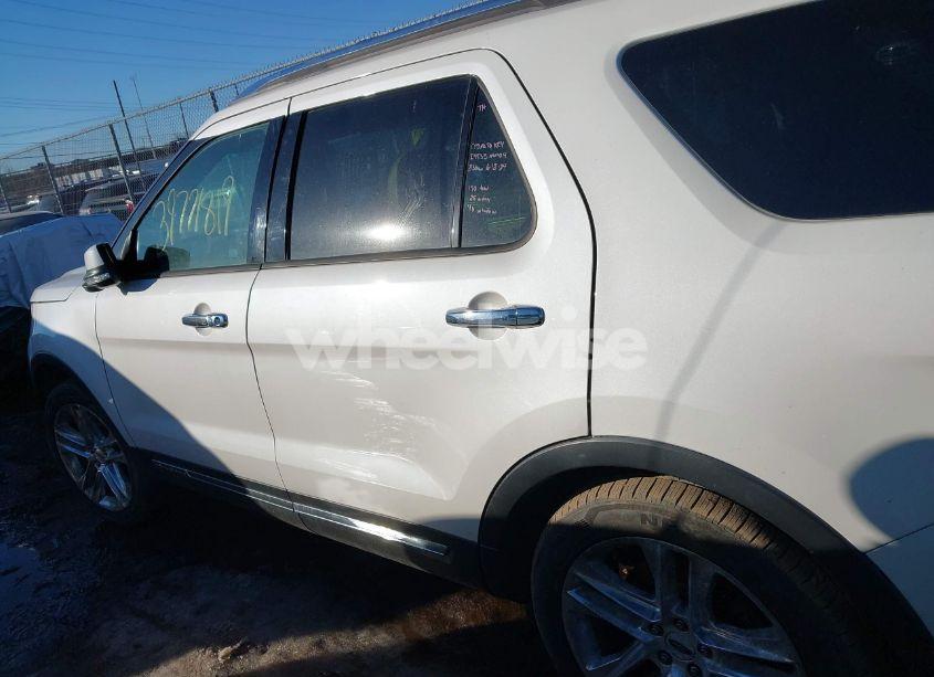 Photo 14 of 2016 Ford Explorer LIMITED (VIN 1FM5K8F87GGB03828)