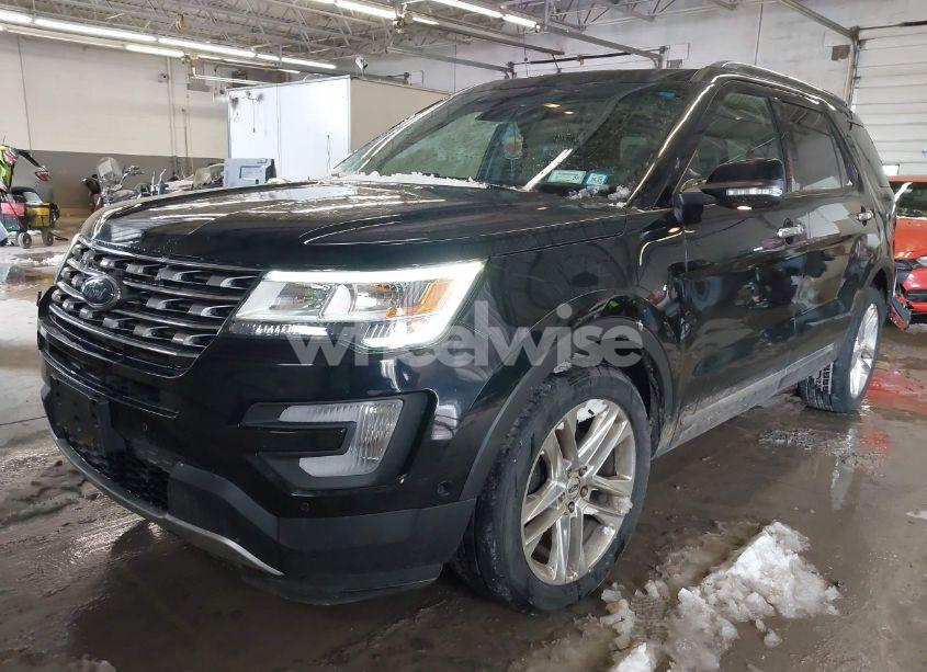 Photo 2 of 2016 Ford Explorer LIMITED (VIN 1FM5K8F87GGD18142)