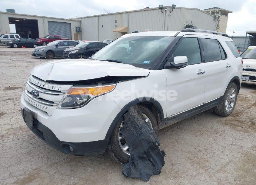 Photo 2 of 2013 Ford Explorer LIMITED (VIN 1FM5K8F88DGC44435)