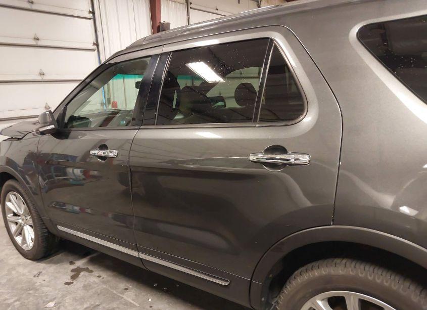 Photo 14 of 2016 Ford Explorer LIMITED (VIN 1FM5K8F88GGB16295)