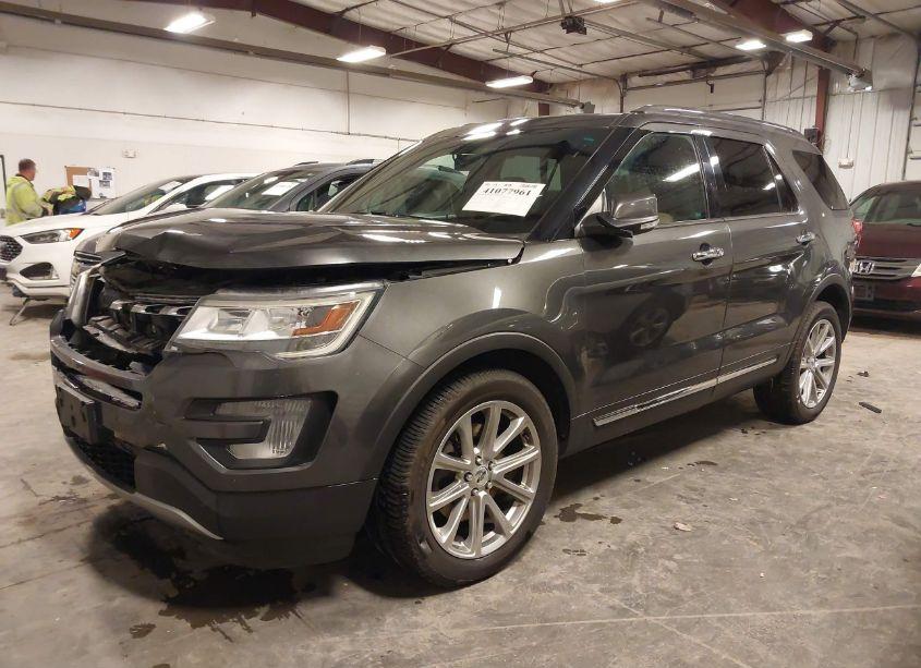 Photo 2 of 2016 Ford Explorer LIMITED (VIN 1FM5K8F88GGB16295)