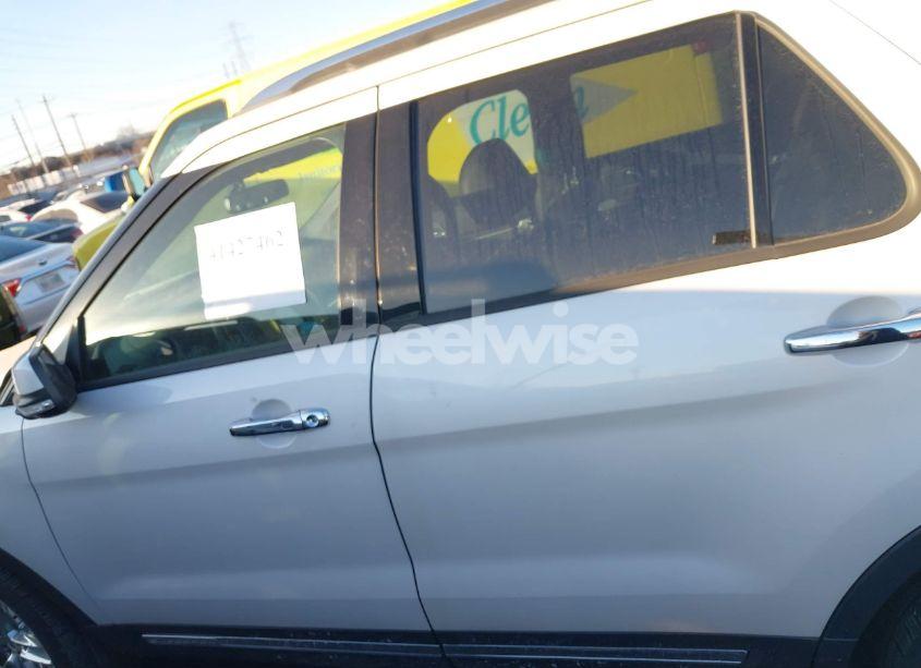 Photo 14 of 2016 Ford Explorer LIMITED (VIN 1FM5K8F88GGB16765)