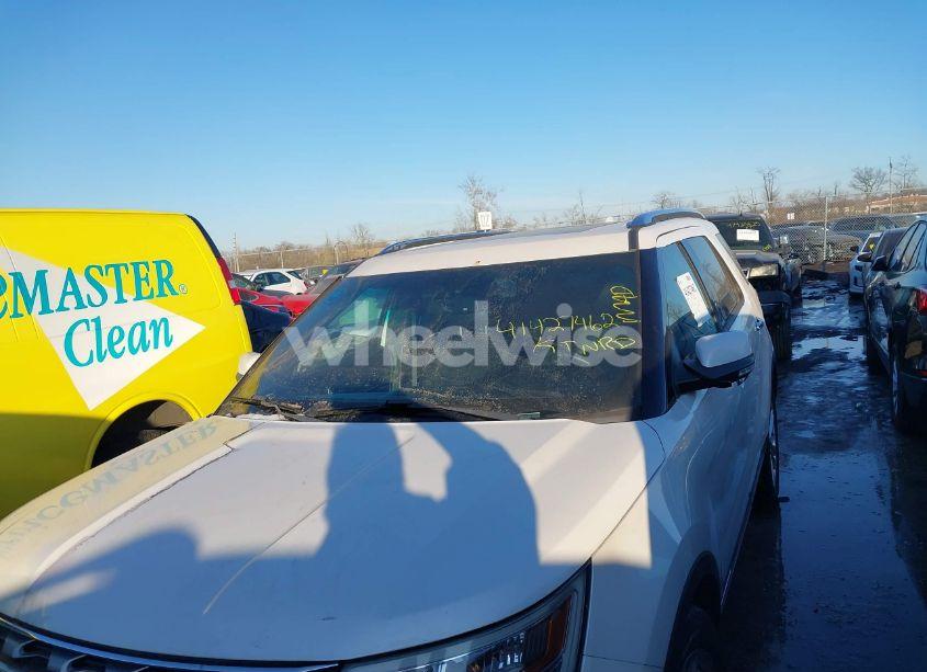 Photo 6 of 2016 Ford Explorer LIMITED (VIN 1FM5K8F88GGB16765)