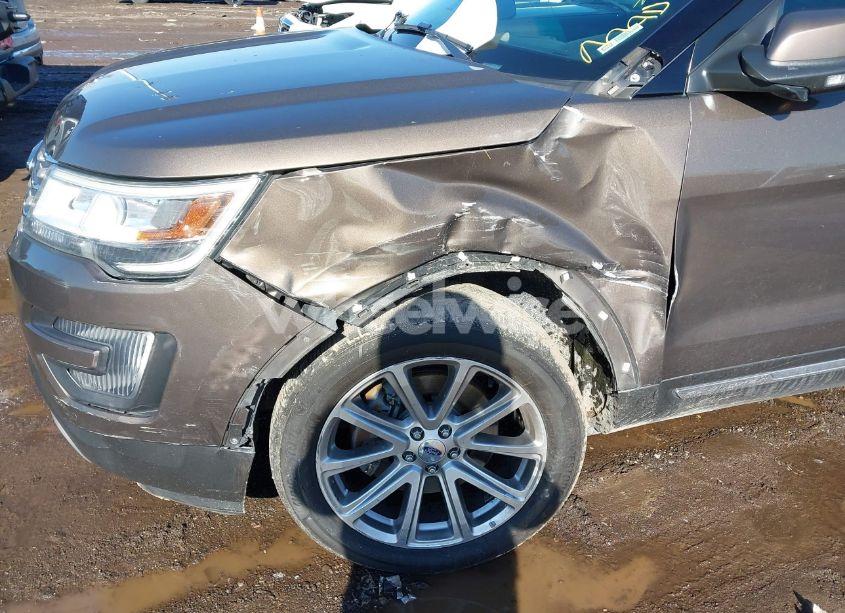 Photo 12 of 2016 Ford Explorer LIMITED (VIN 1FM5K8F88GGB26129)