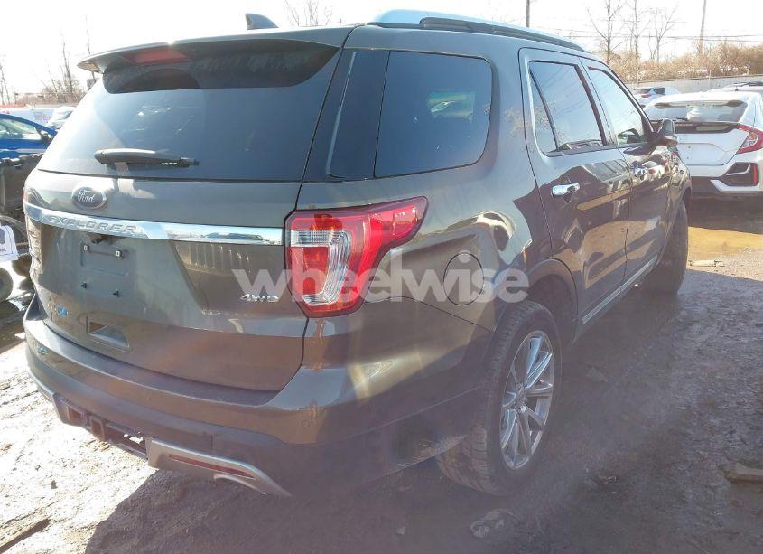 Photo 4 of 2016 Ford Explorer LIMITED (VIN 1FM5K8F88GGB26129)