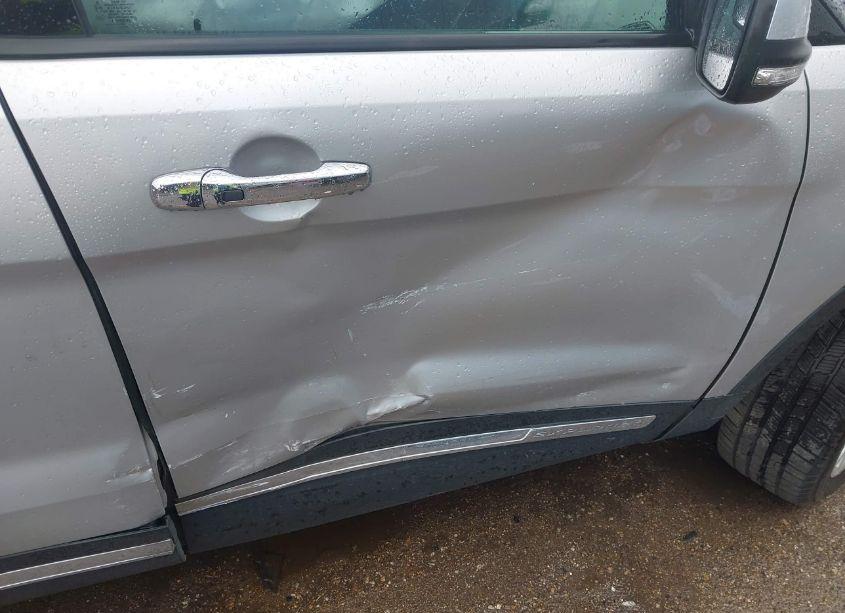 Photo 6 of 2016 Ford Explorer LIMITED (VIN 1FM5K8F88GGB27474)