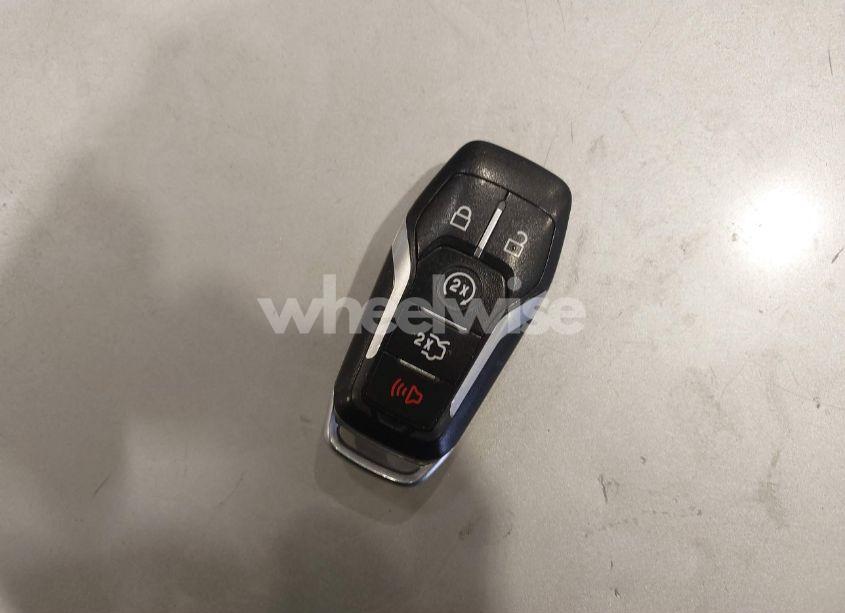 Photo 11 of 2016 Ford Explorer LIMITED (VIN 1FM5K8F88GGC06823)