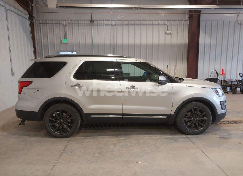Photo 13 of 2016 Ford Explorer LIMITED (VIN 1FM5K8F88GGC06823)
