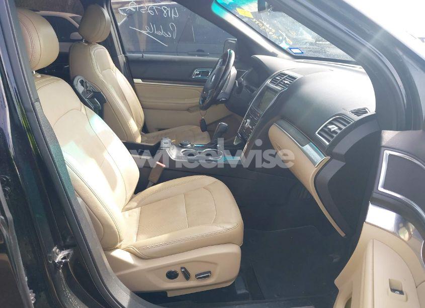 Photo 5 of 2017 Ford Explorer LIMITED (VIN 1FM5K8F88HGB53235)