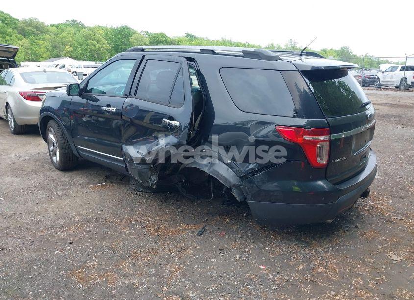 Photo 3 of 2013 Ford Explorer LIMITED (VIN 1FM5K8F89DGC72647)