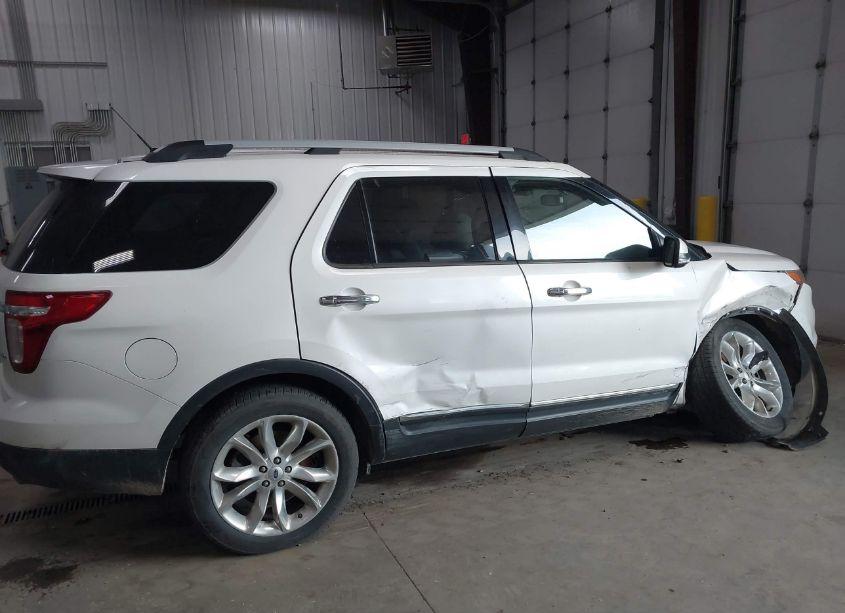 Photo 5 of 2015 Ford Explorer LIMITED (VIN 1FM5K8F89FGA34266)