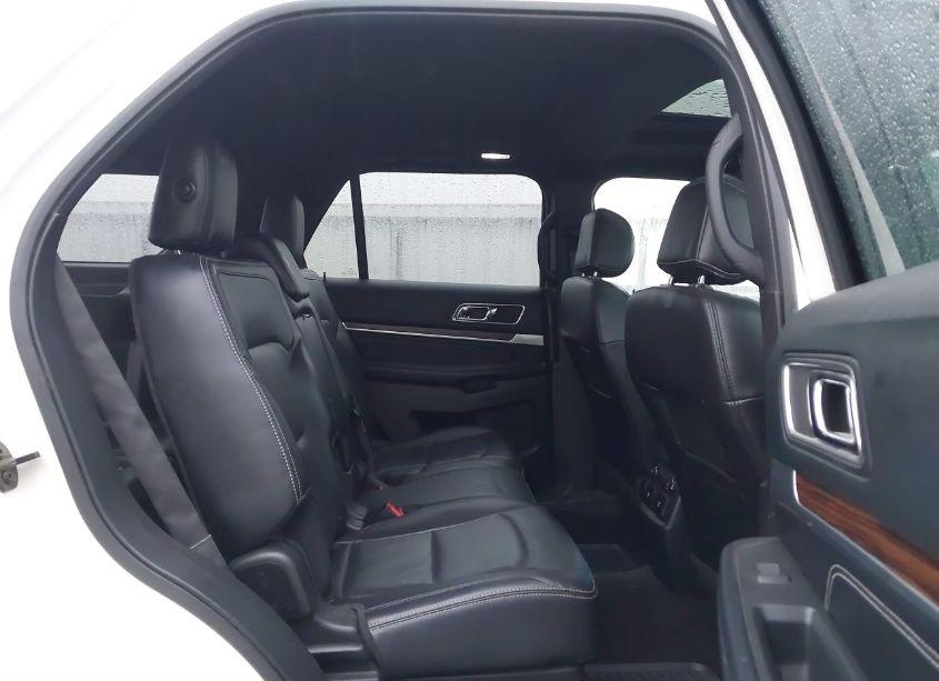 Photo 8 of 2016 Ford Explorer LIMITED (VIN 1FM5K8F89GGB03121)