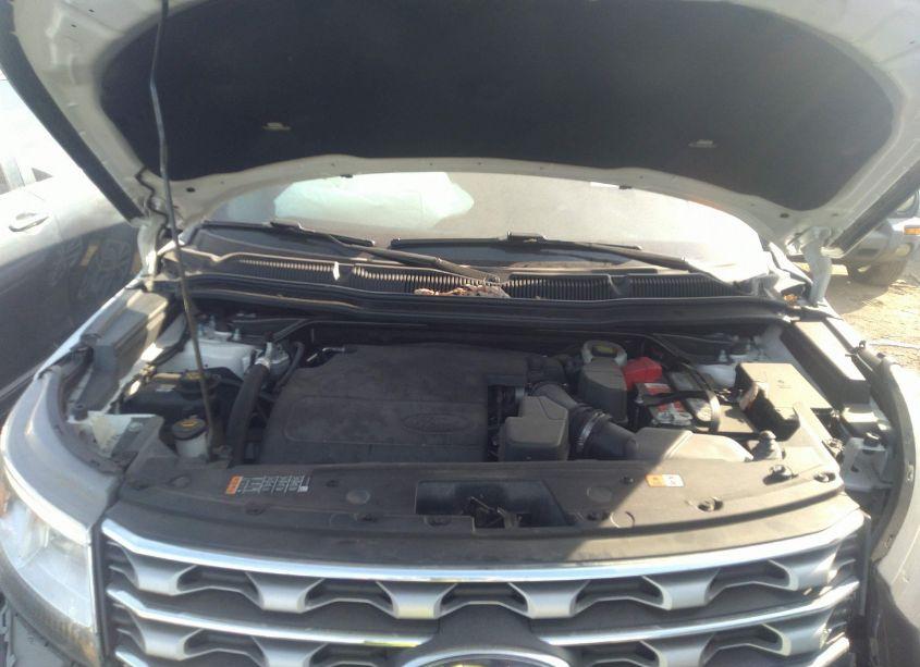 Photo 10 of 2016 Ford Explorer LIMITED (VIN 1FM5K8F89GGB10666)