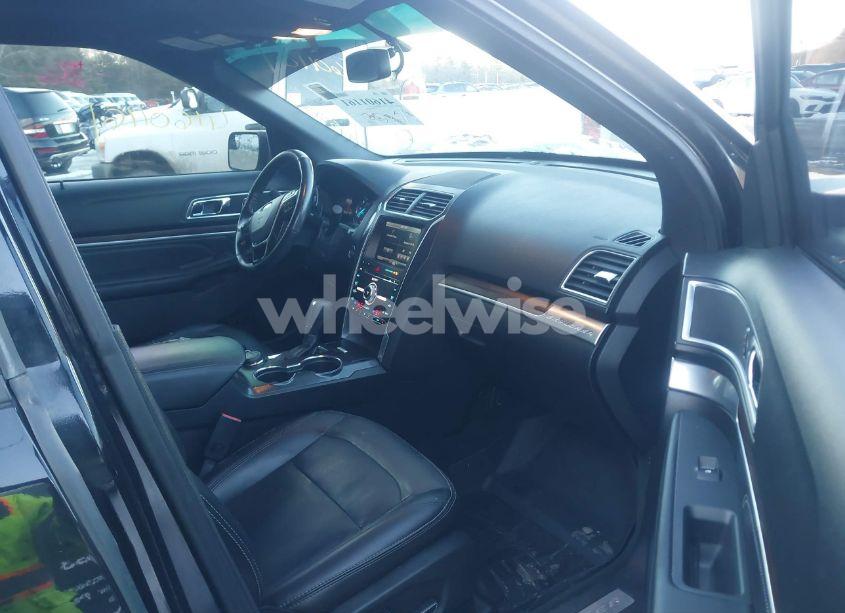 Photo 5 of 2016 Ford Explorer LIMITED (VIN 1FM5K8F89GGC49227)