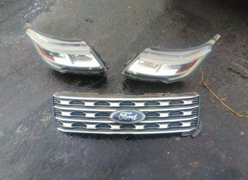 Photo 12 of 2017 Ford Explorer LIMITED (VIN 1FM5K8F89HGC38858)