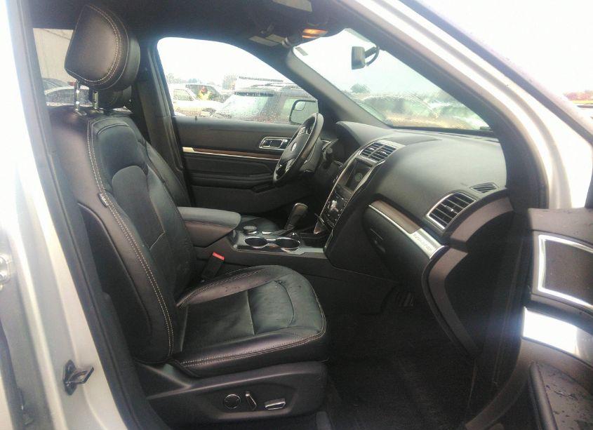 Photo 5 of 2017 Ford Explorer LIMITED (VIN 1FM5K8F89HGC38858)