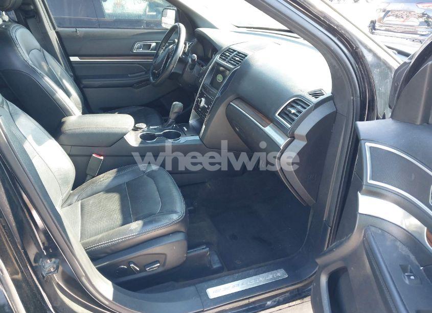Photo 5 of 2017 Ford Explorer LIMITED (VIN 1FM5K8F89HGD24235)