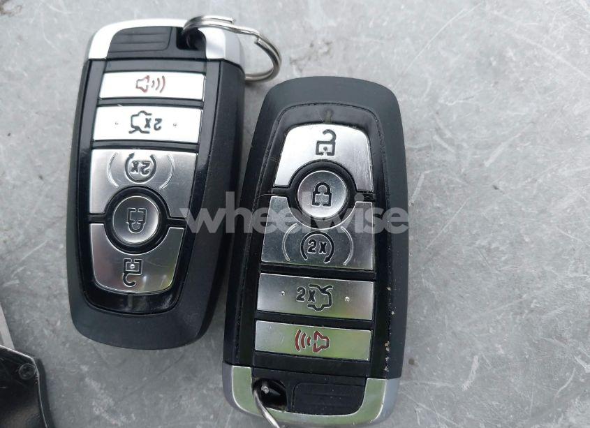 Photo 11 of 2018 Ford Explorer LIMITED (VIN 1FM5K8F89JGA27360)