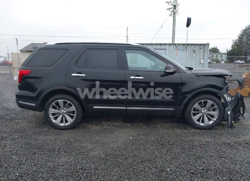 Photo 13 of 2018 Ford Explorer LIMITED (VIN 1FM5K8F89JGA27360)