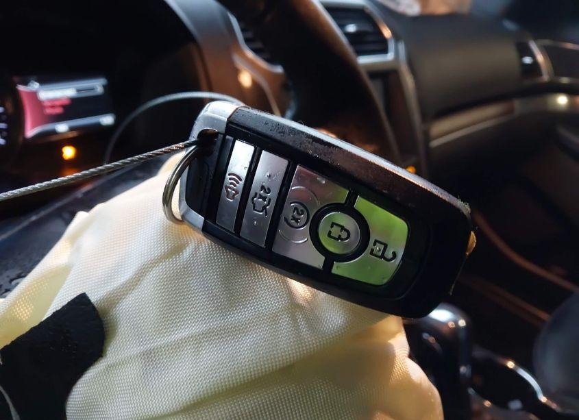 Photo 11 of 2018 Ford Explorer LIMITED (VIN 1FM5K8F89JGC00293)