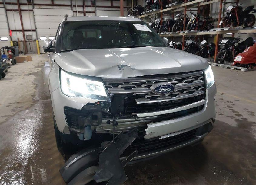 Photo 6 of 2019 Ford Explorer LIMITED (VIN 1FM5K8F89KGB41201)