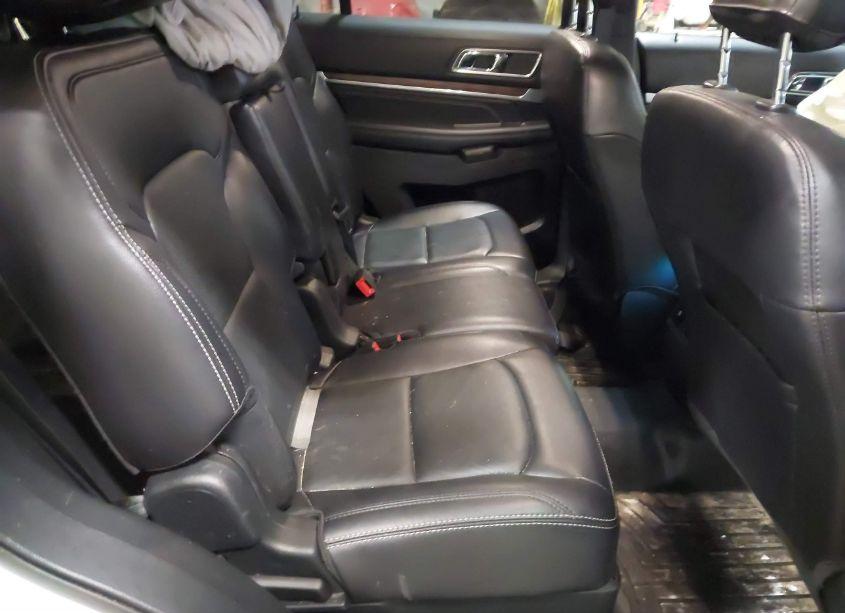 Photo 8 of 2019 Ford Explorer LIMITED (VIN 1FM5K8F89KGB41201)