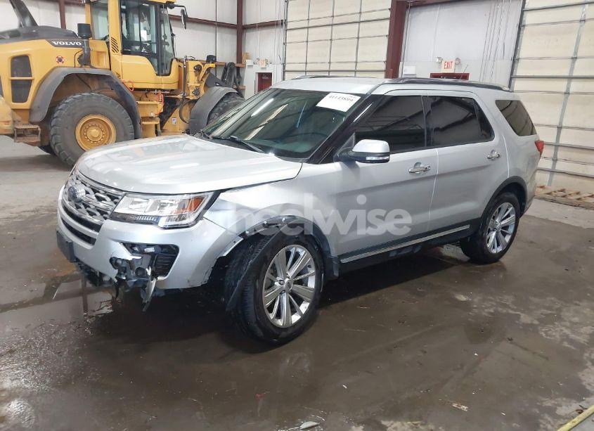 Photo 2 of 2019 Ford Explorer LIMITED (VIN 1FM5K8F89KGB42820)