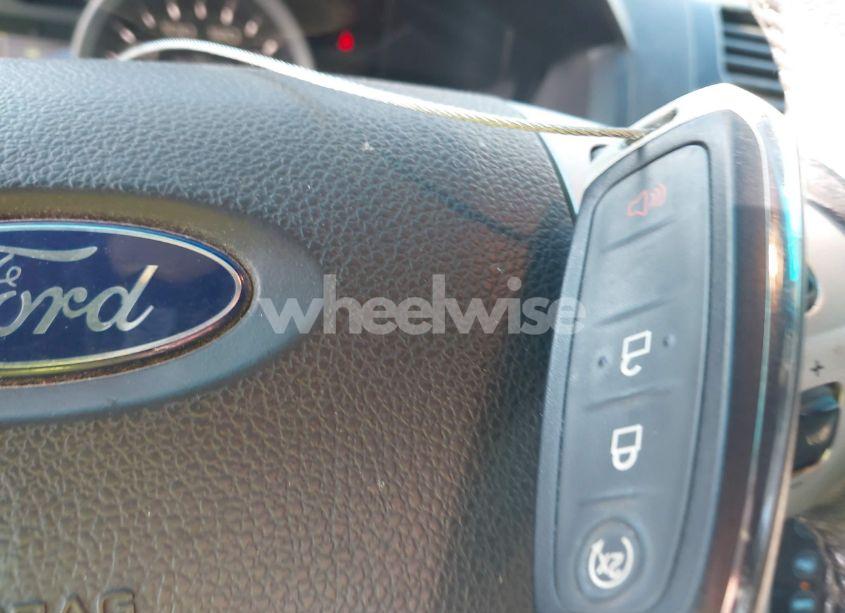 Photo 11 of 2013 Ford Explorer LIMITED (VIN 1FM5K8F8XDGC21562)