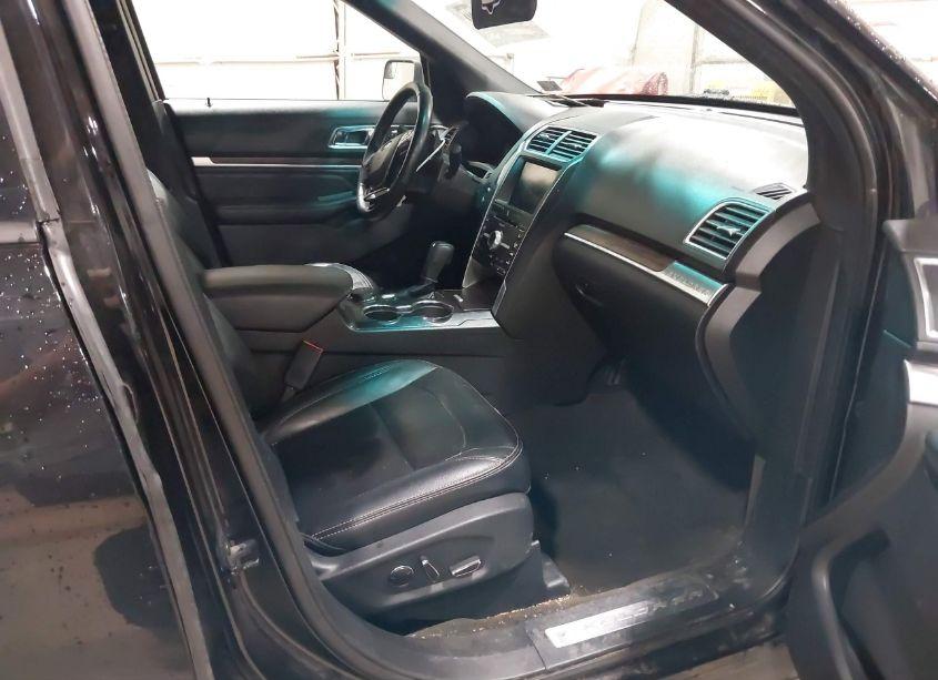 Photo 5 of 2016 Ford Explorer LIMITED (VIN 1FM5K8F8XGGC00621)