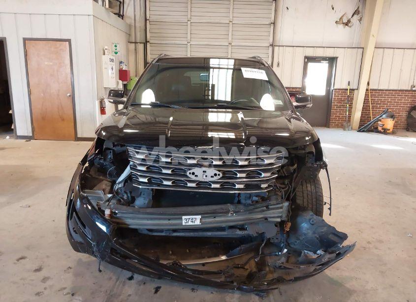 Photo 12 of 2017 Ford Explorer LIMITED (VIN 1FM5K8F8XHGA35039)