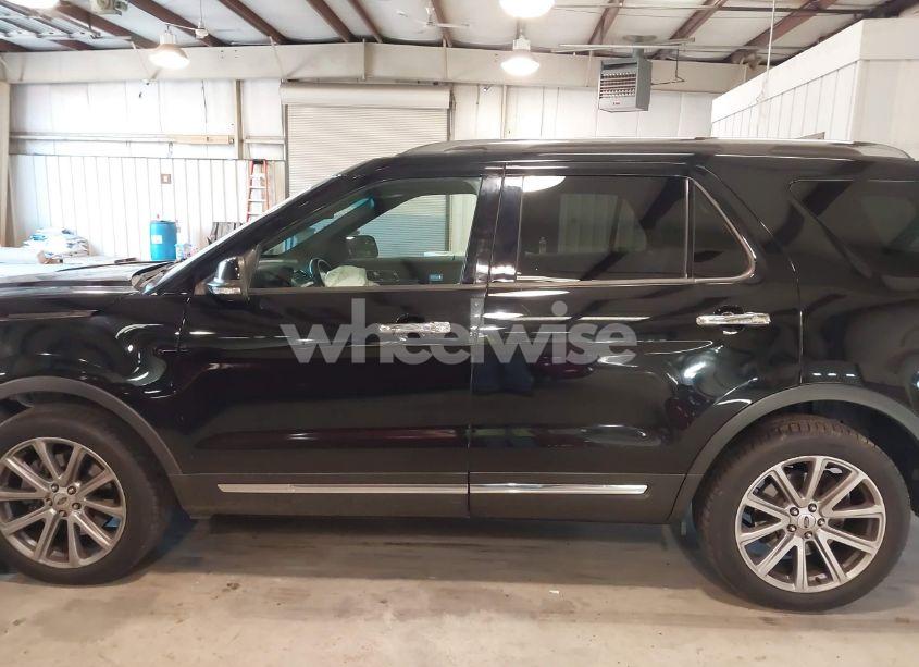 Photo 14 of 2017 Ford Explorer LIMITED (VIN 1FM5K8F8XHGA35039)