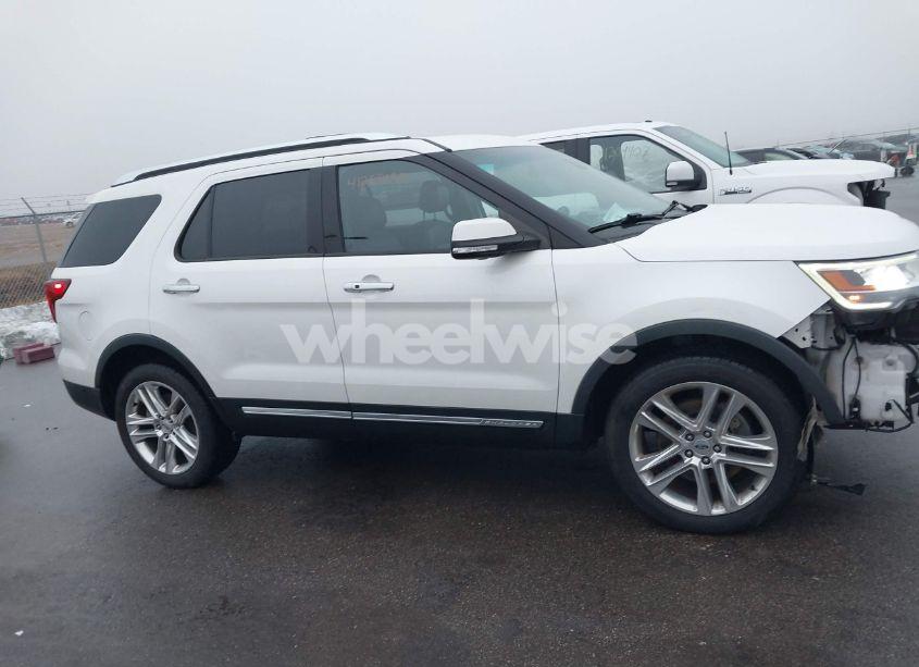 Photo 14 of 2017 Ford Explorer LIMITED (VIN 1FM5K8F8XHGA99470)