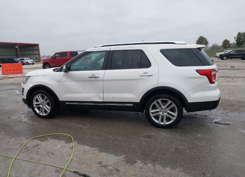 Photo 14 of 2017 Ford Explorer LIMITED (VIN 1FM5K8F8XHGD63948)