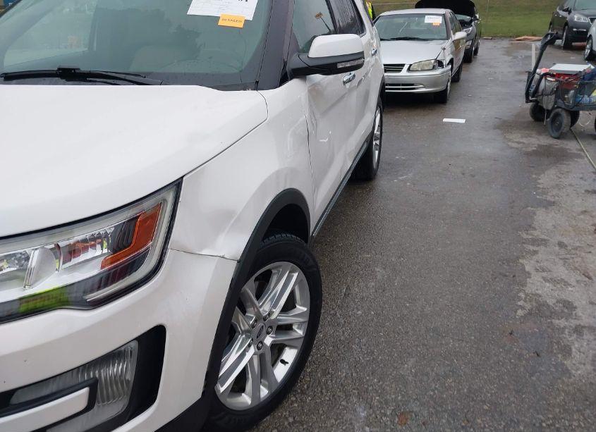 Photo 6 of 2017 Ford Explorer LIMITED (VIN 1FM5K8F8XHGD63948)