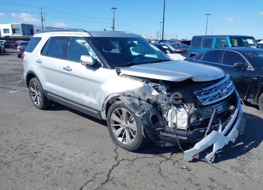 2018 Ford Explorer LIMITED (VIN 1FM5K8F8XJGA43518) main photo