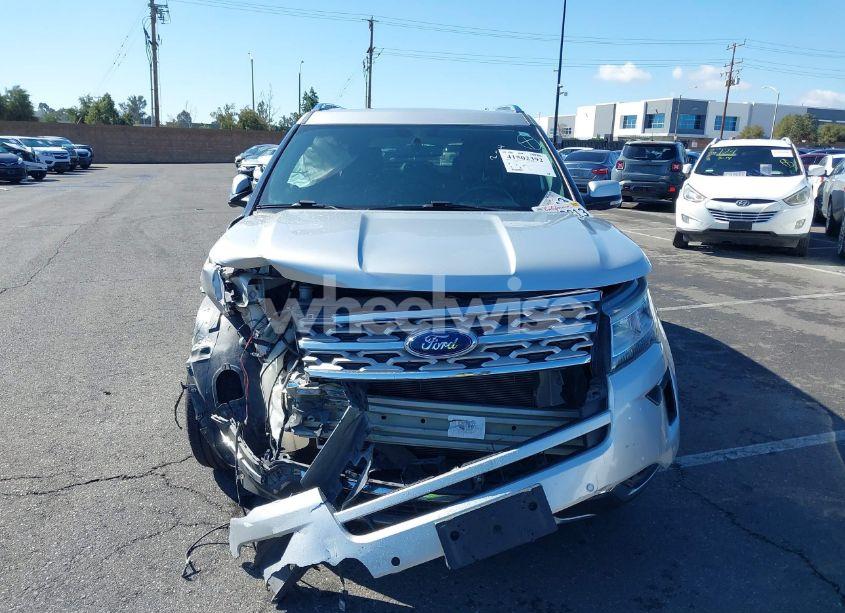 Photo 13 of 2018 Ford Explorer LIMITED (VIN 1FM5K8F8XJGA43518)
