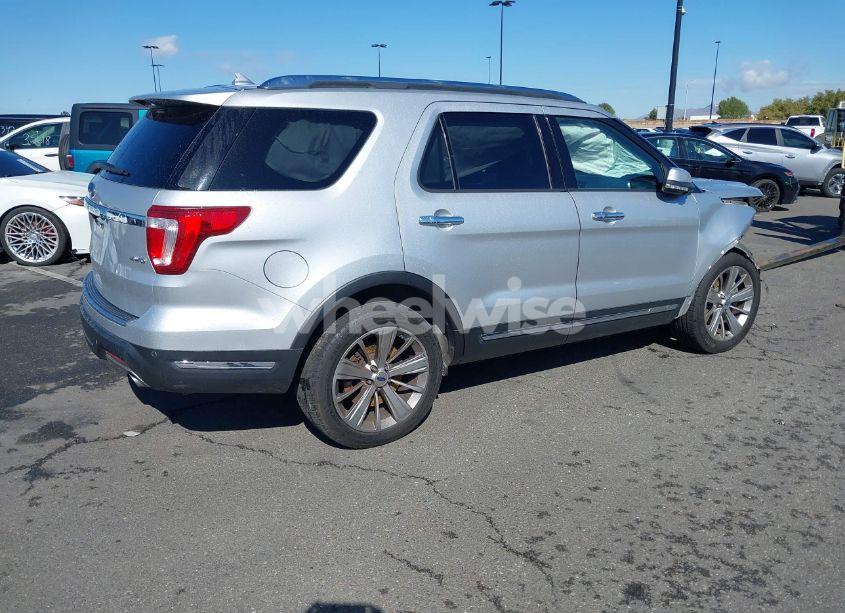 Photo 4 of 2018 Ford Explorer LIMITED (VIN 1FM5K8F8XJGA43518)