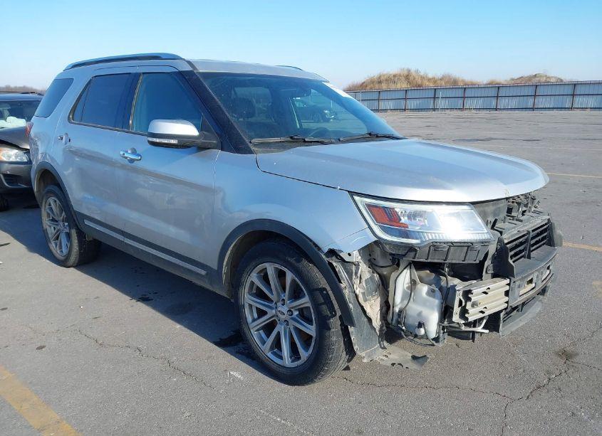 2017 Ford Explorer LIMITED (VIN 1FM5K8FH1HGC87522) main photo