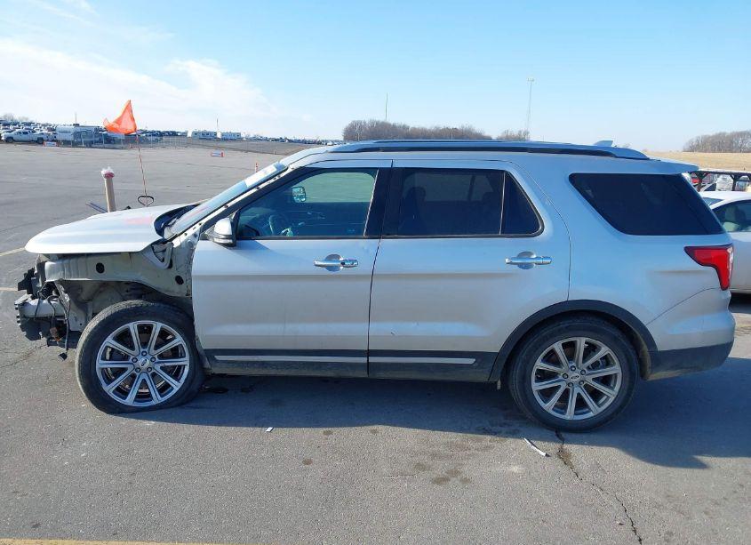 Photo 15 of 2017 Ford Explorer LIMITED (VIN 1FM5K8FH1HGC87522)