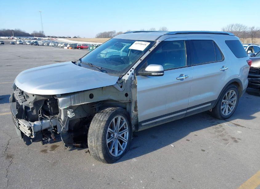 Photo 2 of 2017 Ford Explorer LIMITED (VIN 1FM5K8FH1HGC87522)