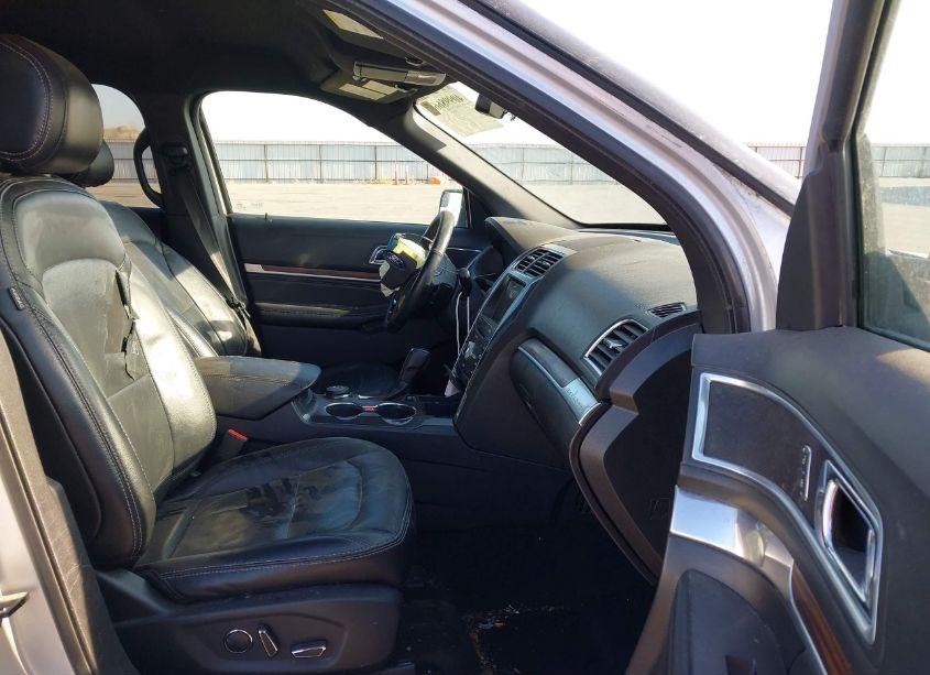 Photo 5 of 2017 Ford Explorer LIMITED (VIN 1FM5K8FH1HGC87522)