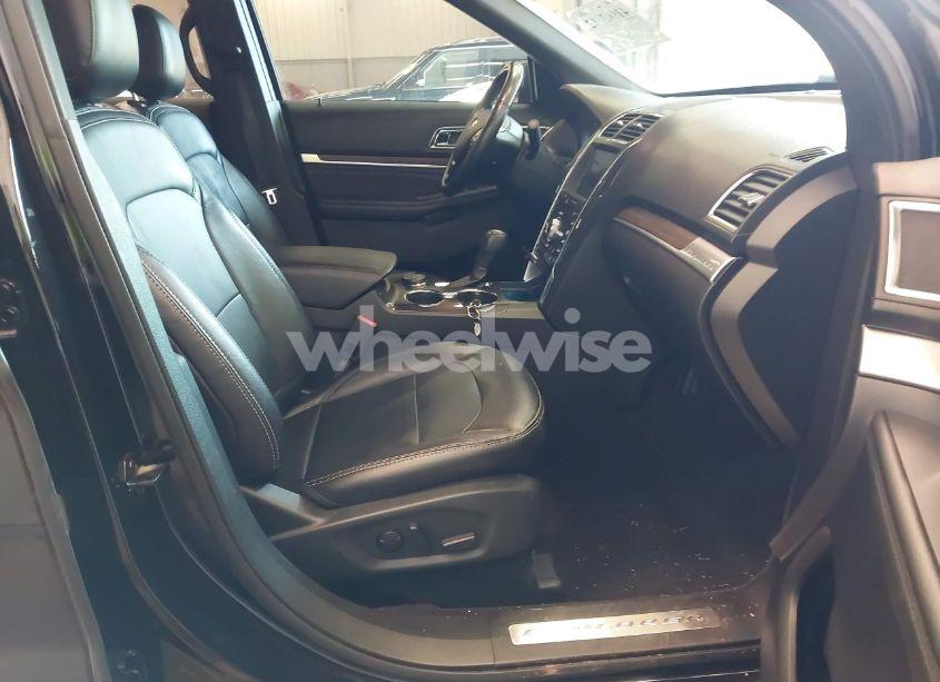 Photo 5 of 2019 Ford Explorer LIMITED (VIN 1FM5K8FH2KGB54341)