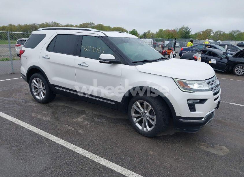 2018 Ford Explorer LIMITED (VIN 1FM5K8FH4JGC57680) main photo