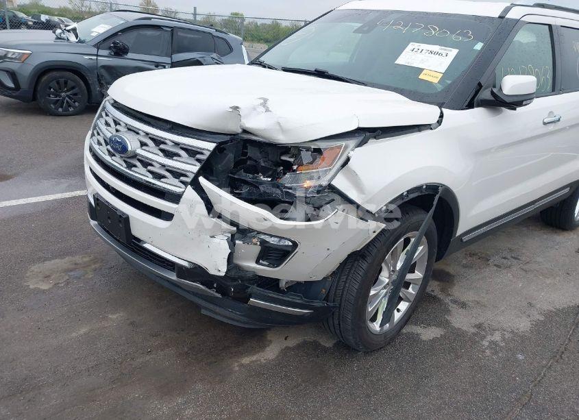Photo 6 of 2018 Ford Explorer LIMITED (VIN 1FM5K8FH4JGC57680)