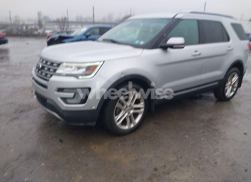 Photo 2 of 2017 Ford Explorer LIMITED (VIN 1FM5K8FH5HGA31190)