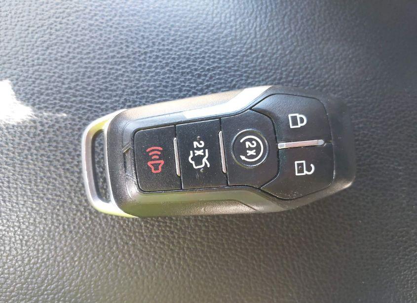 Photo 11 of 2017 Ford Explorer LIMITED (VIN 1FM5K8FH7HGC80705)