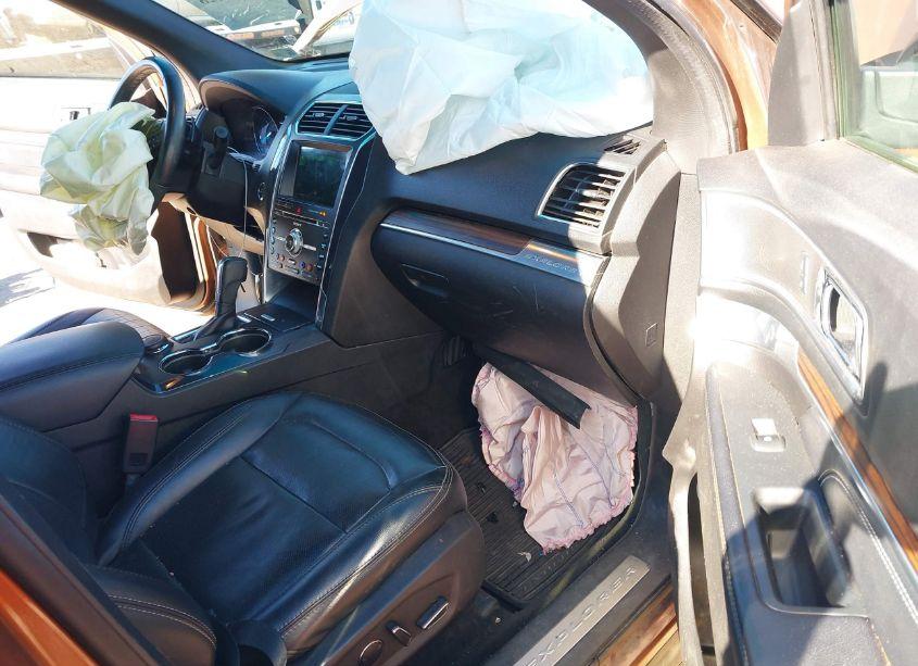 Photo 5 of 2017 Ford Explorer LIMITED (VIN 1FM5K8FHXHGB56220)