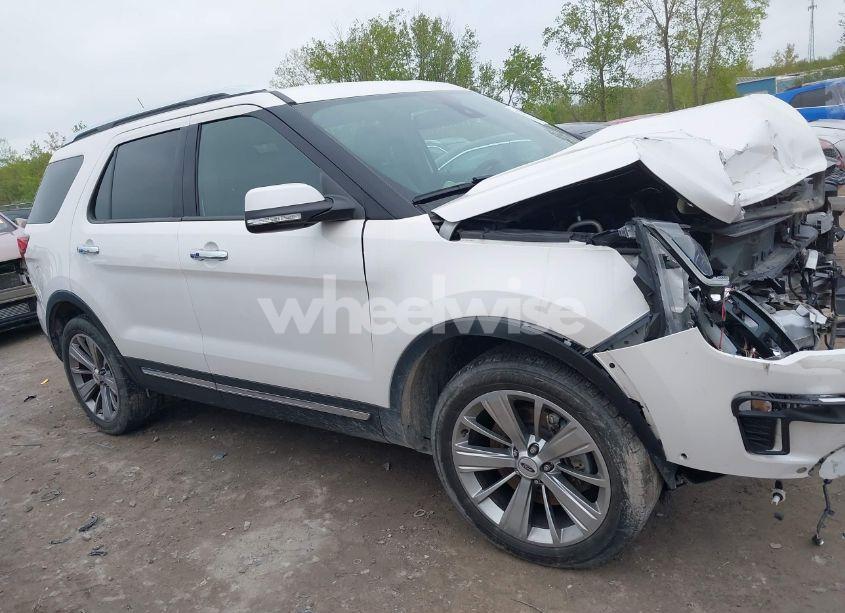 Photo 13 of 2018 Ford Explorer LIMITED (VIN 1FM5K8FHXJGB98294)