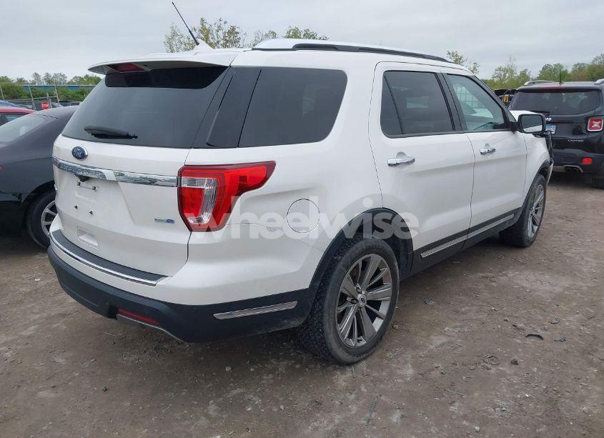 Photo 4 of 2018 Ford Explorer LIMITED (VIN 1FM5K8FHXJGB98294)
