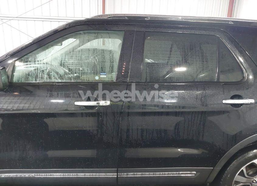 Photo 14 of 2019 Ford Explorer LIMITED (VIN 1FM5K8FHXKGB03461)